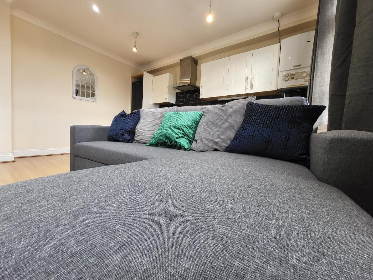 Tooting Bec Central Apartment By London Tube 외부 사진